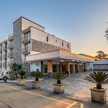African Sky Ermelo Inn Exterior photo